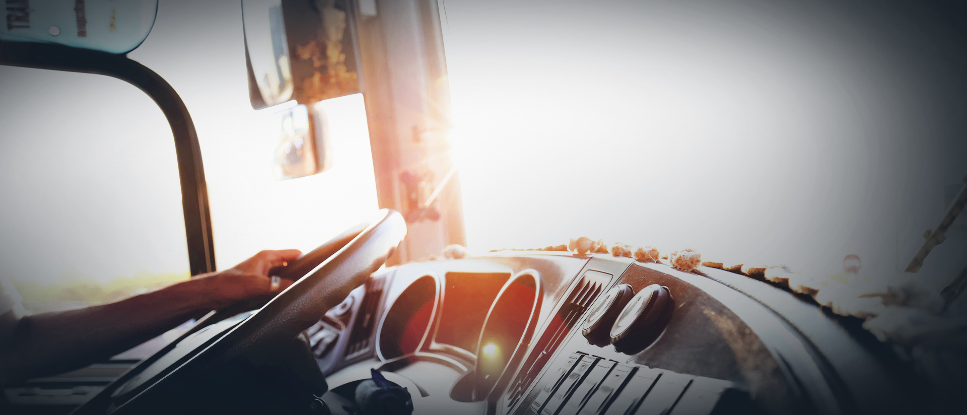 kontakt_header.jpg